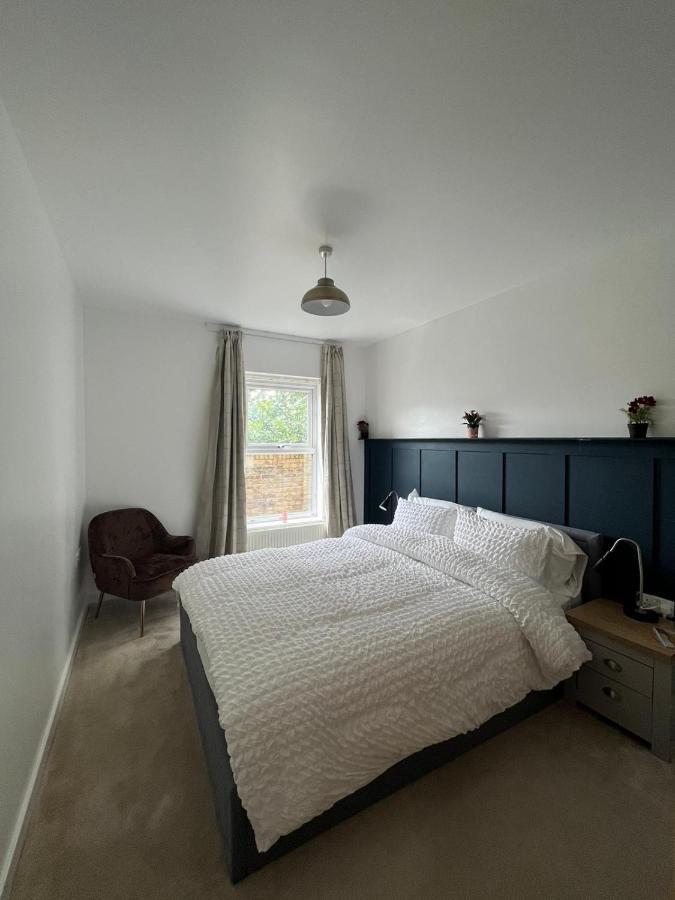 Kent, Dartford Station Apartments Екстериор снимка