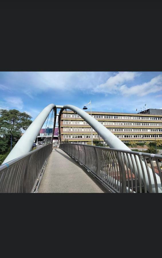 Kent, Dartford Station Apartments Екстериор снимка